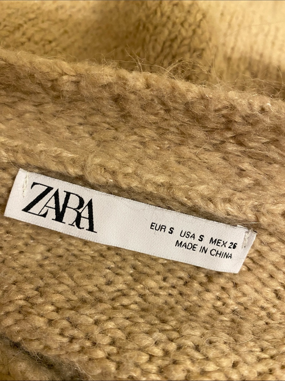 Zara Cropped V-Neck Pocket Sweater - Camel. Size S. Style 9598/203/704 - Picture 3 of 8